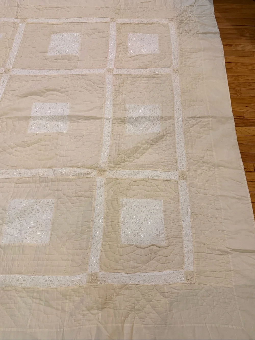 Cream & Lace Crochet Flowers 9 Patchwork Quilted Bedspread Vintage Cotton